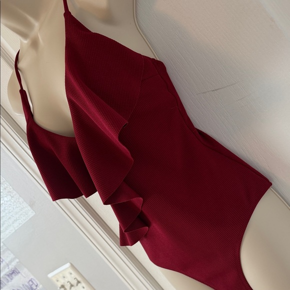 Cupshe Deep Red Ruffle One Piece Swimsuit - Picture 2 of 4
